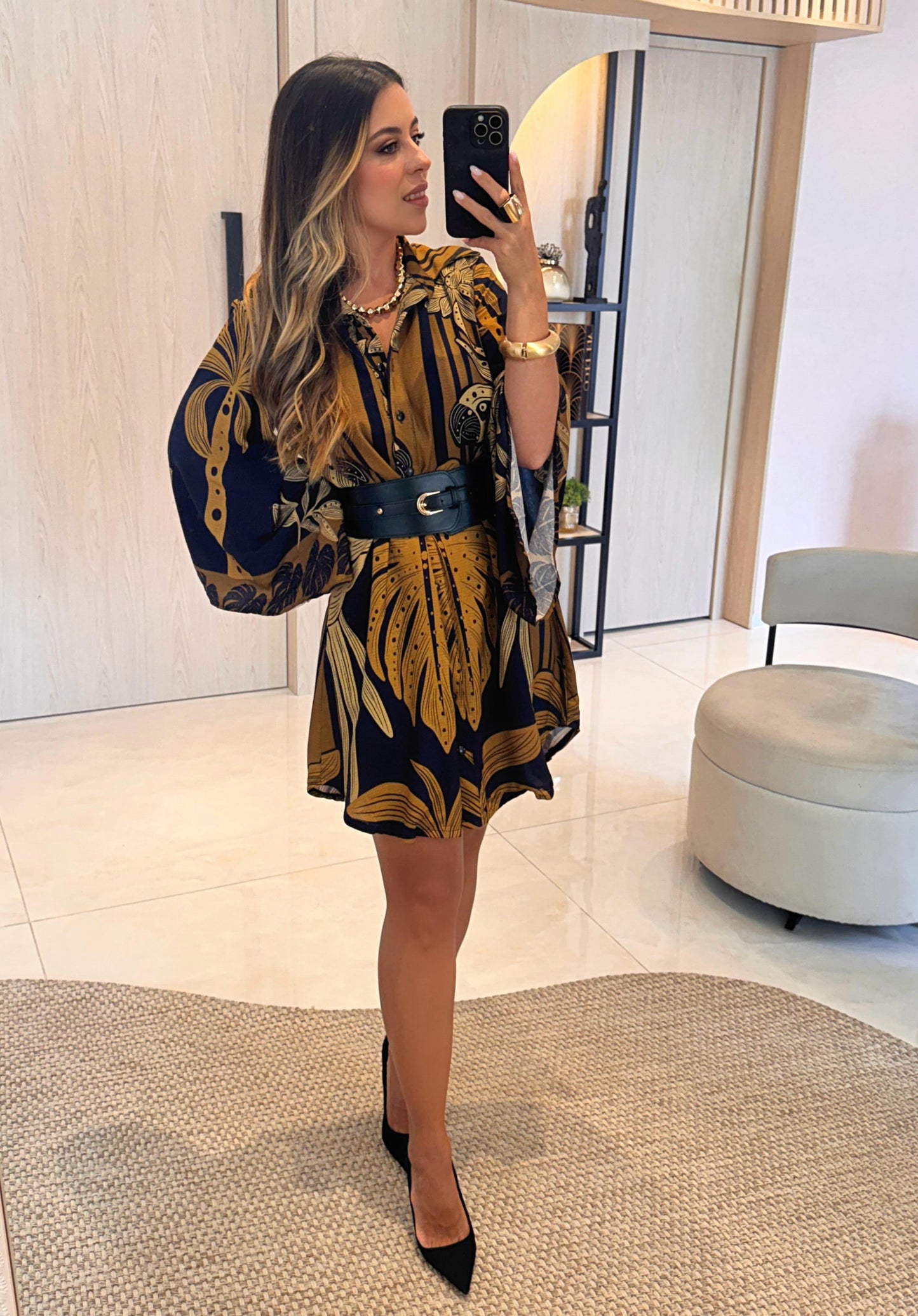 Vestido Curto Folhagem Mostarda ARTE- Estampado