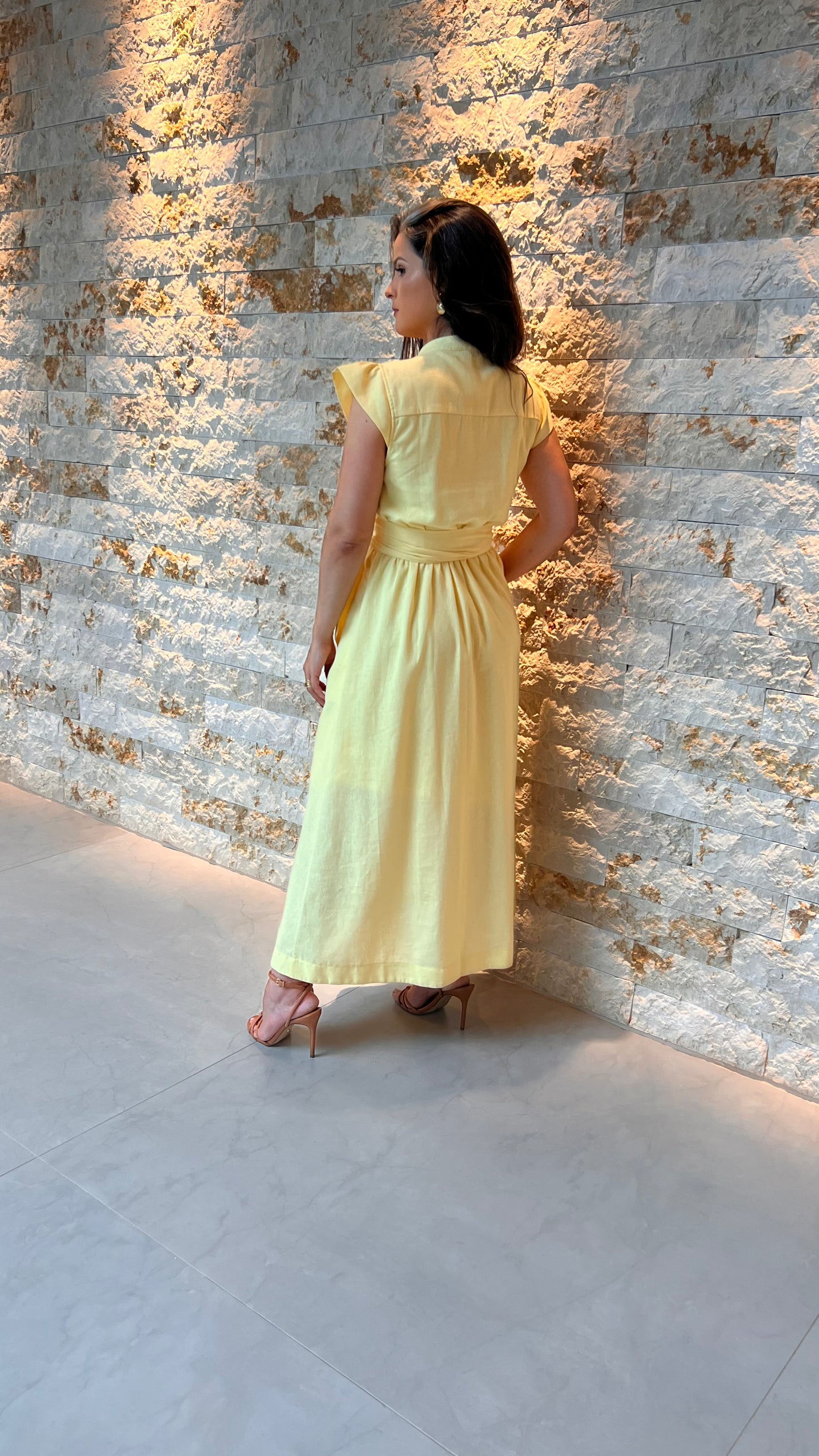 Vestido Midi Aplicação Flores MILA - Liso Amarelo 5462