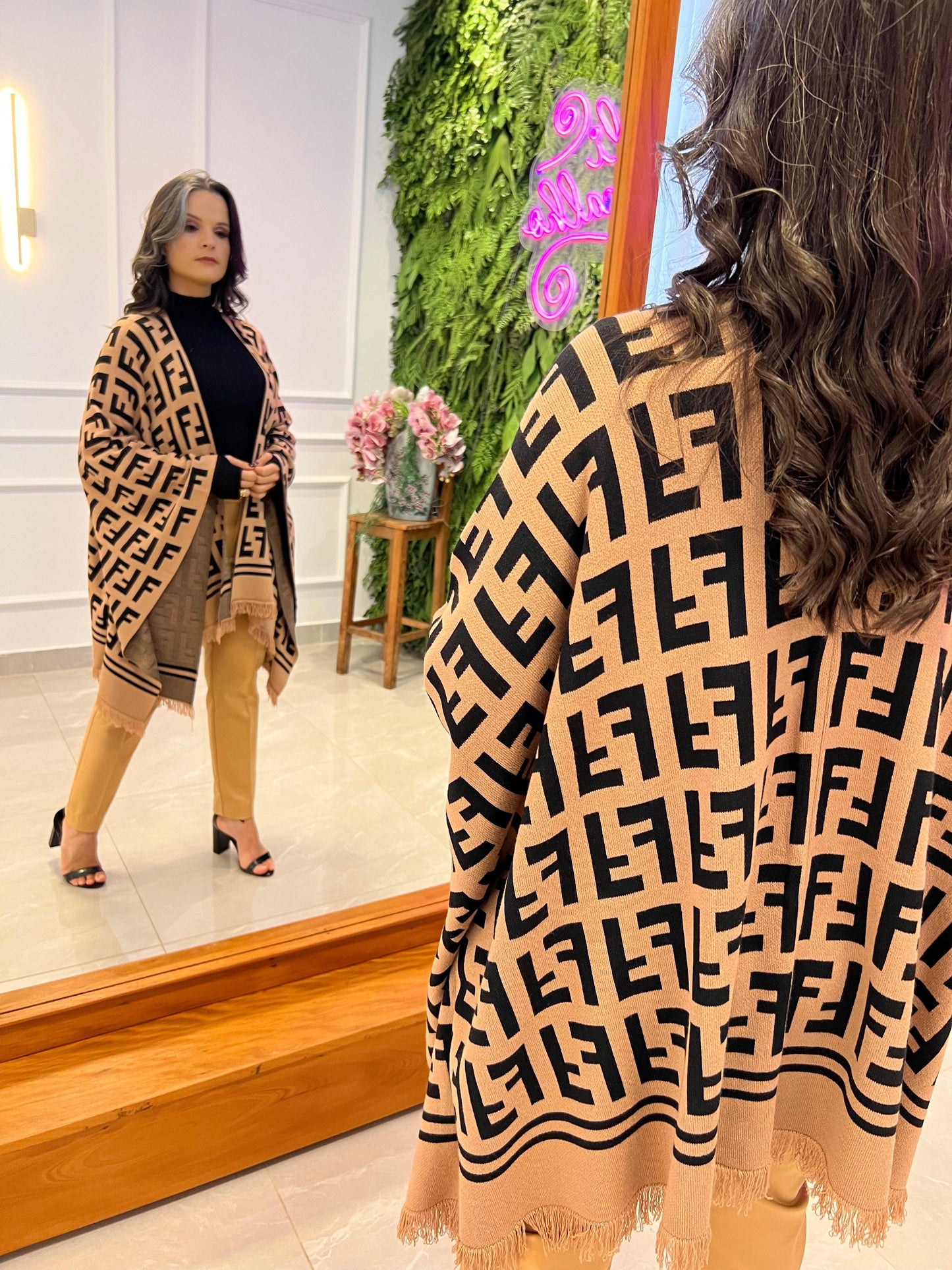 Inspiration Shawl - Brown Print
