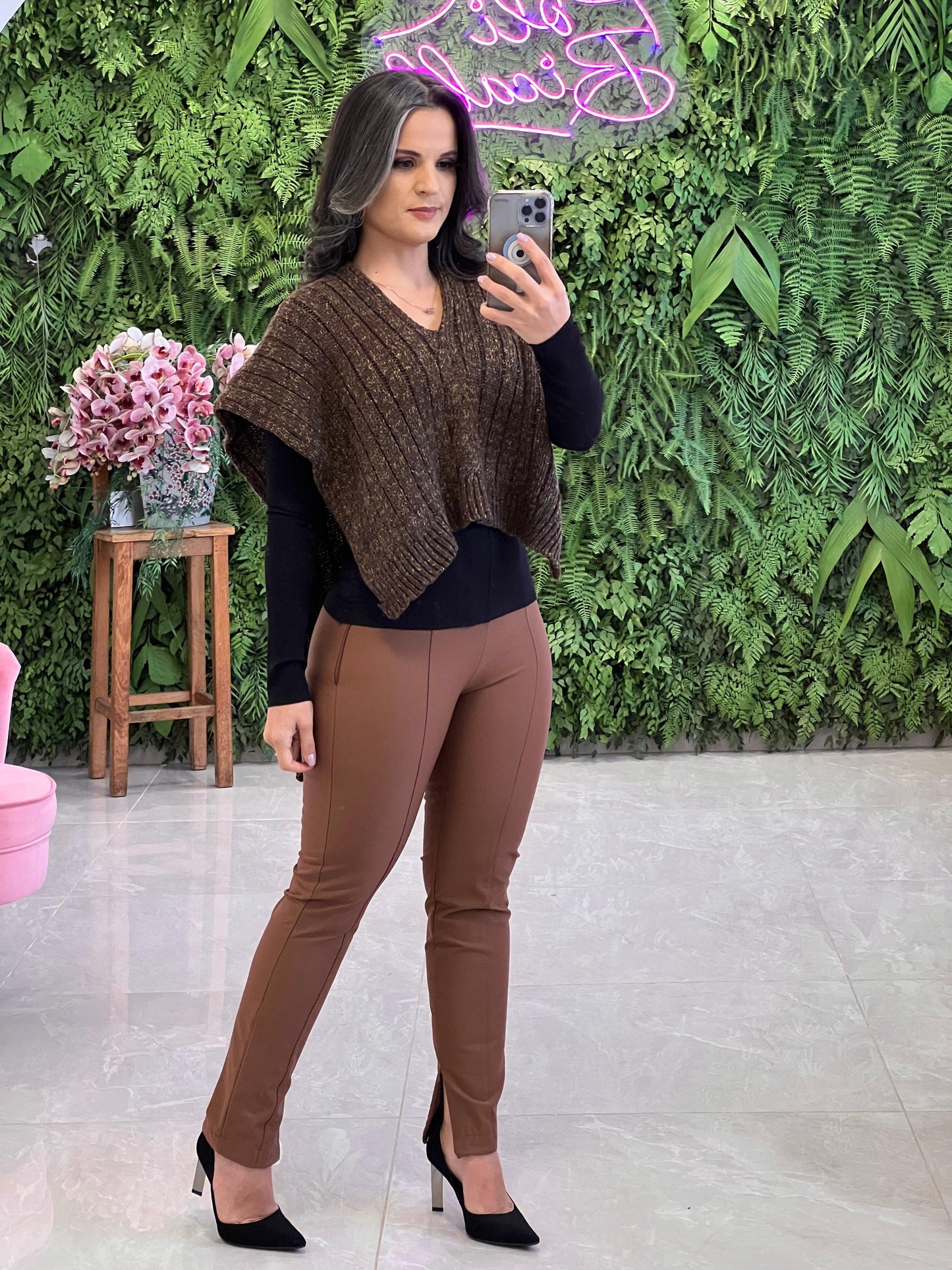 Shawl Tricot Two Ways - Brown