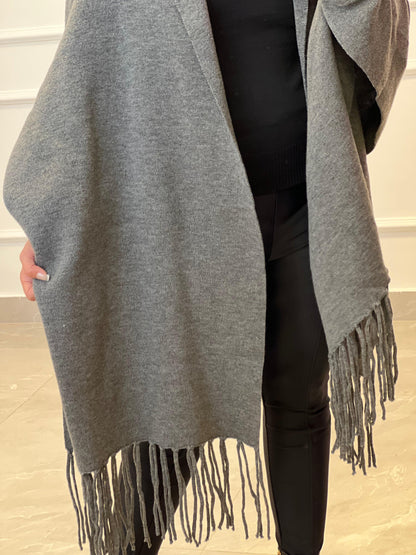Poliane Shawl with Fringe - Gray