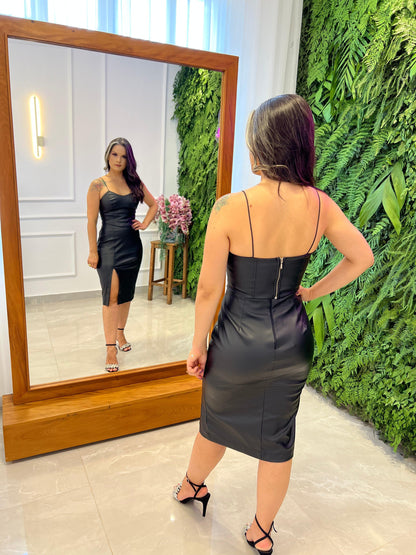 Conjunto Cropped e Saia Couro Ecológico - Liso Preto 4486