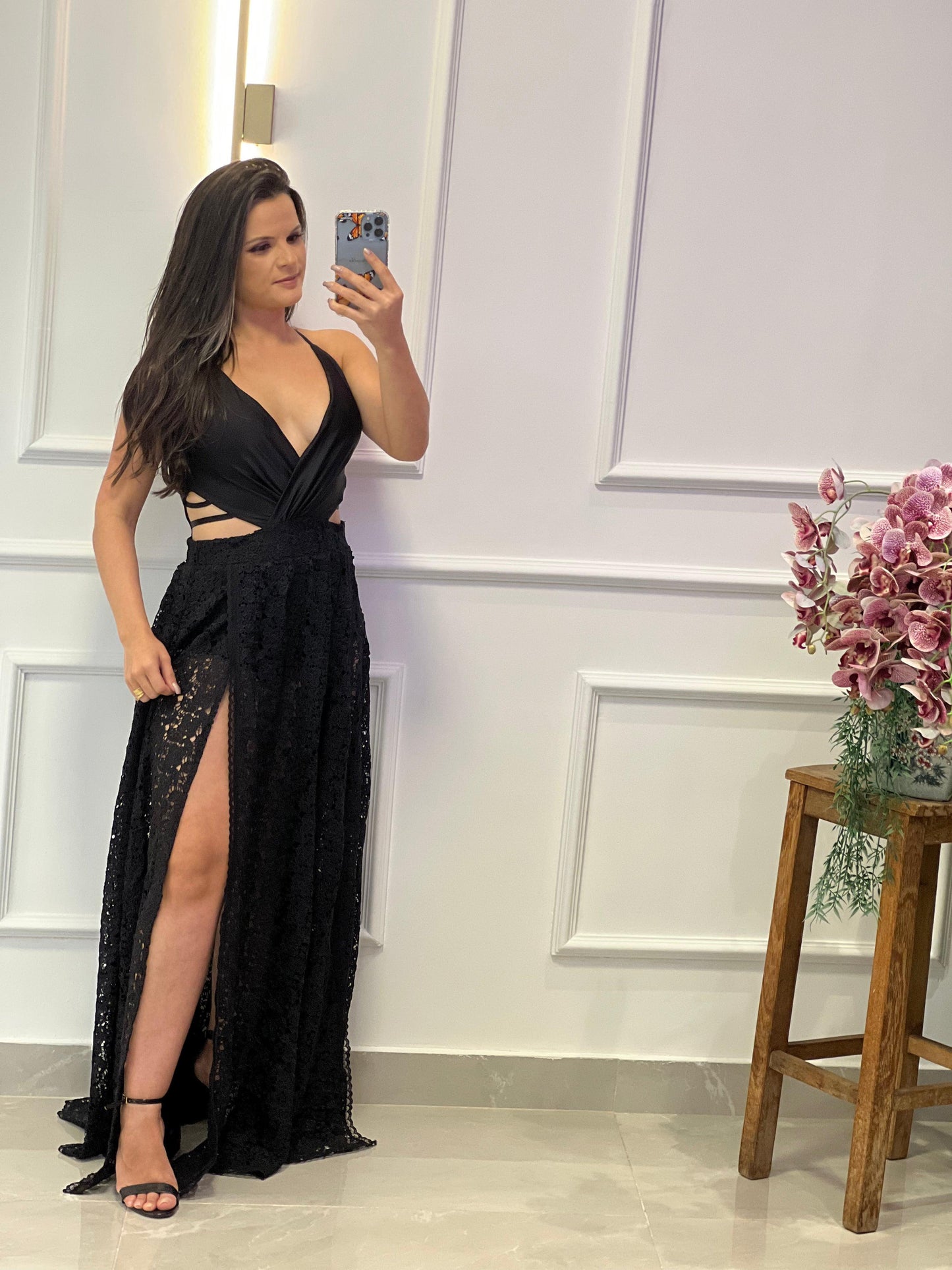 Long Dress Hot Pants Neckline - Black